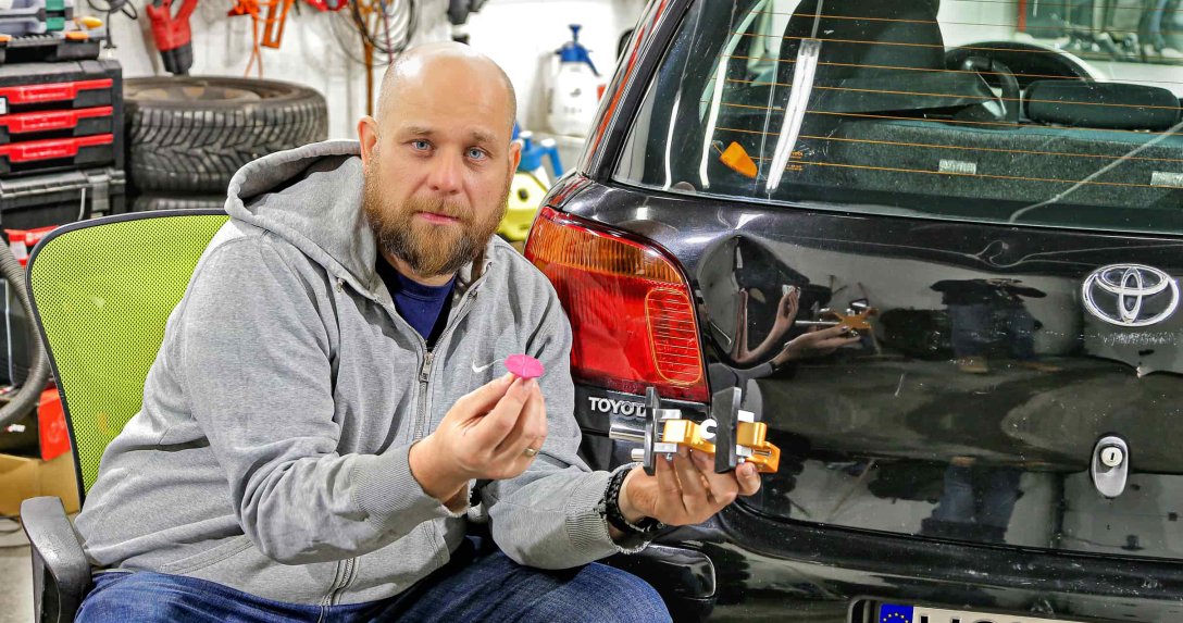 Samodzielne usuwanie wgnieceń na karoserii. Test zestawu za 60 zł. Czy działa?