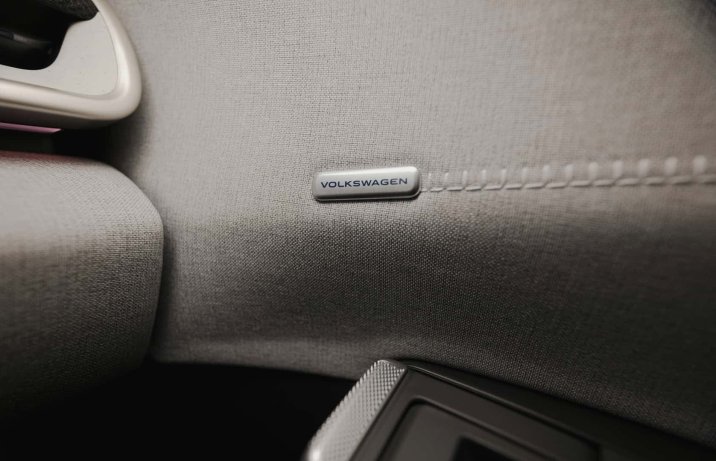 Volkswagen ID. Polo – deska rozdzielcza, materiał, logo