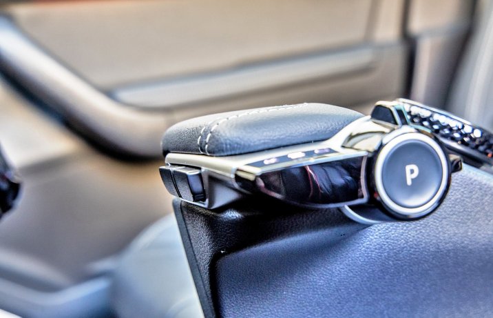 Togg T10X V2 4More – deska rozdzielcza, przycisk do sterowania rekuperacją