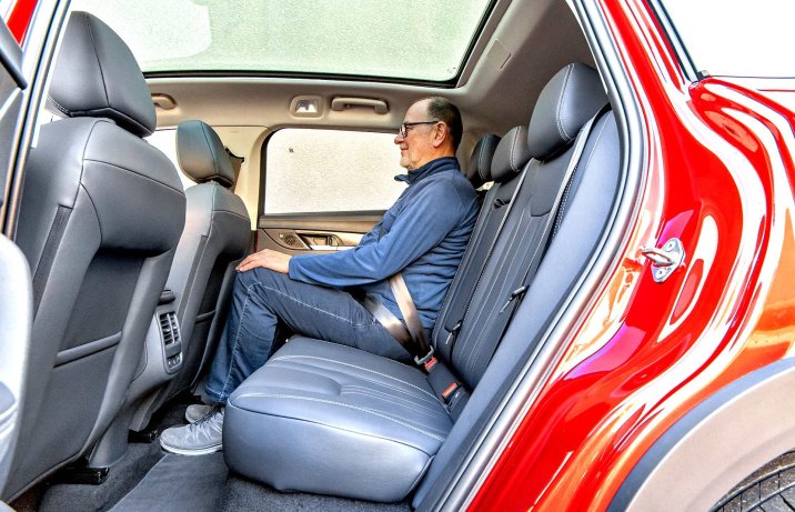 Togg T10X V2 4More – kanapa z pasażerem