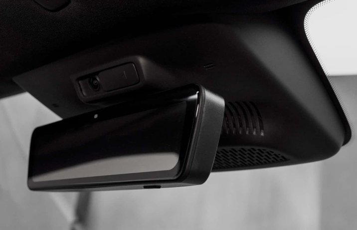 Mazda CX-6e – lusterko wsteczne przy szybie