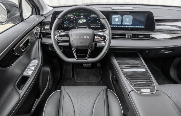 Omoda 5 - kokpit