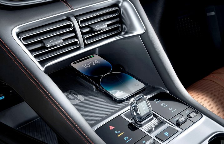 BYD Seal U DM-i – konsola środkowa