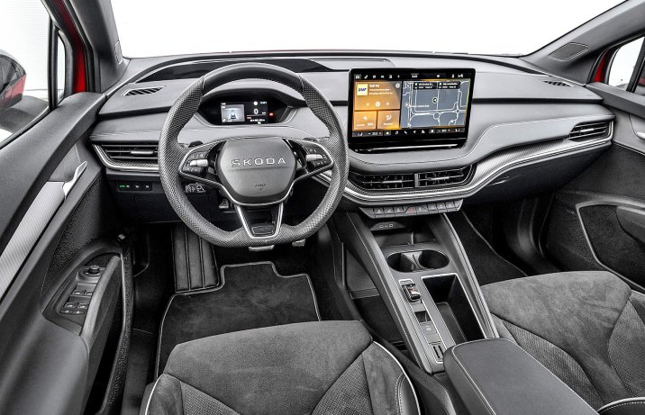 Skoda Enyaq Coupe 85 Sportline (2026) – test – kokpit
