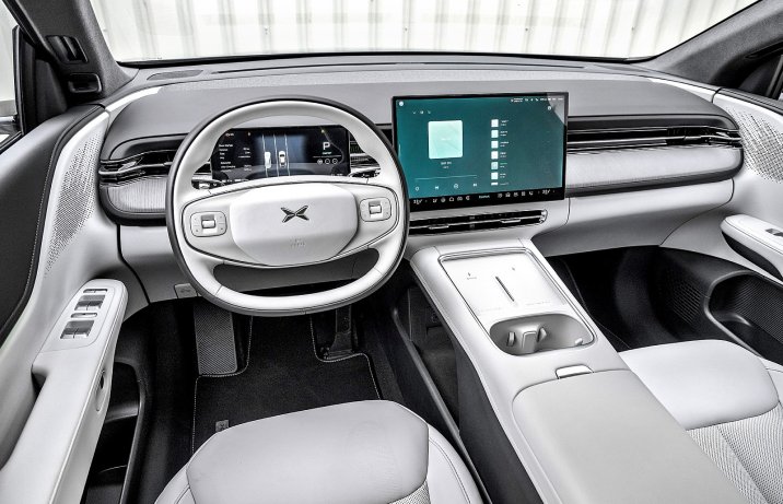 Xpeng G6 RWD Long Range Pro (2026) – test – kokpit/deska rozdzielcza