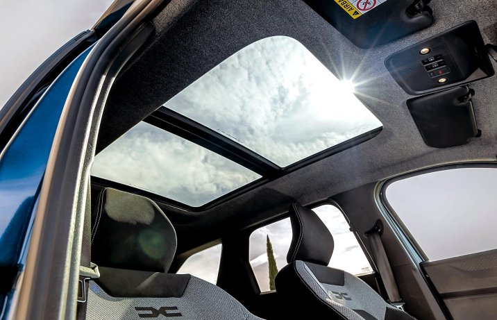 Dacia Bigster – dach panoramiczny