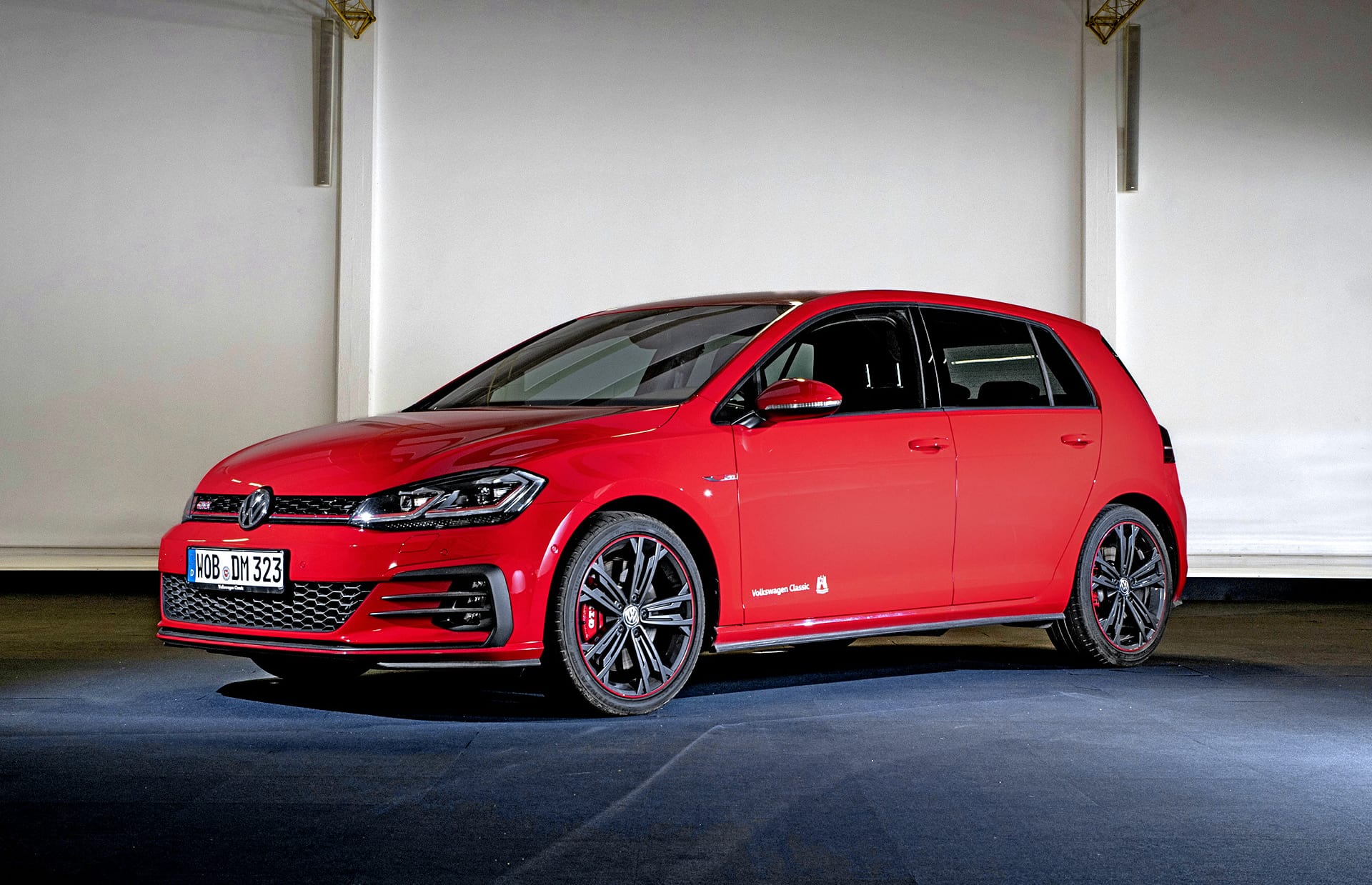 Volkswagen Golf GTI VII – przód i bok