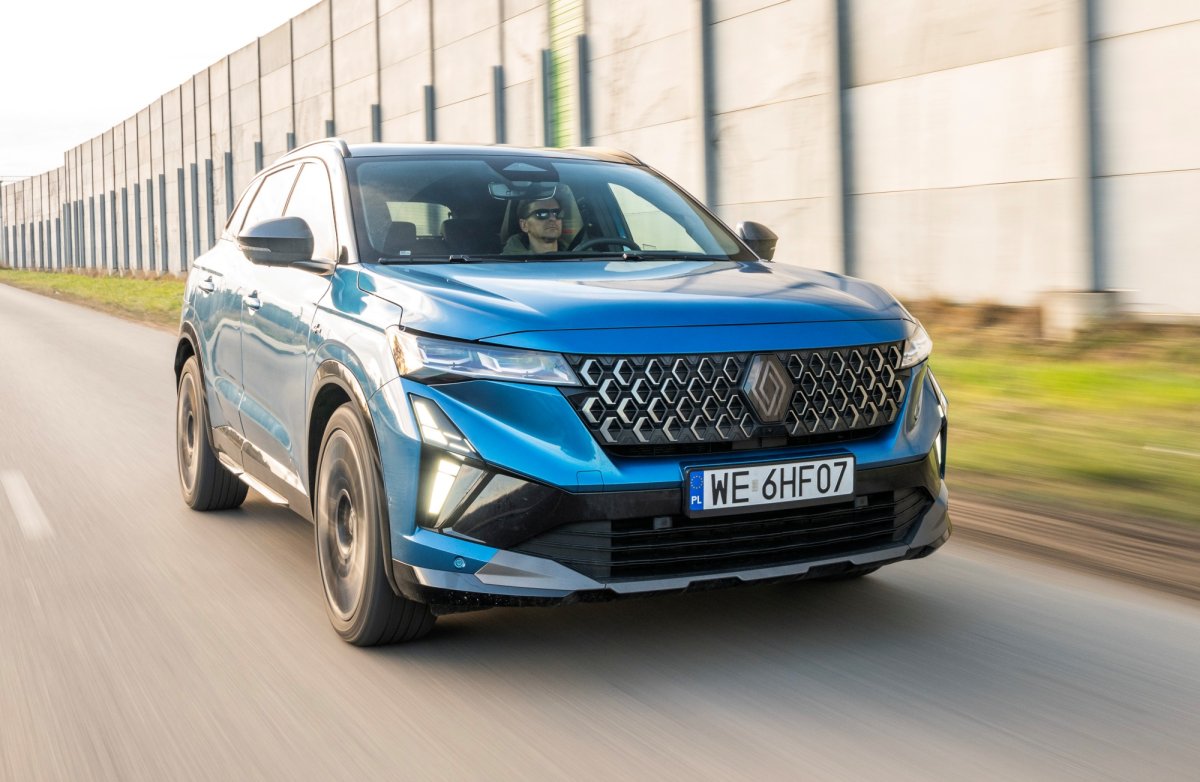 Renault Austral full hybrid E-Tech 200 po liftingu: więcej stylu, te same zalety | TEST
