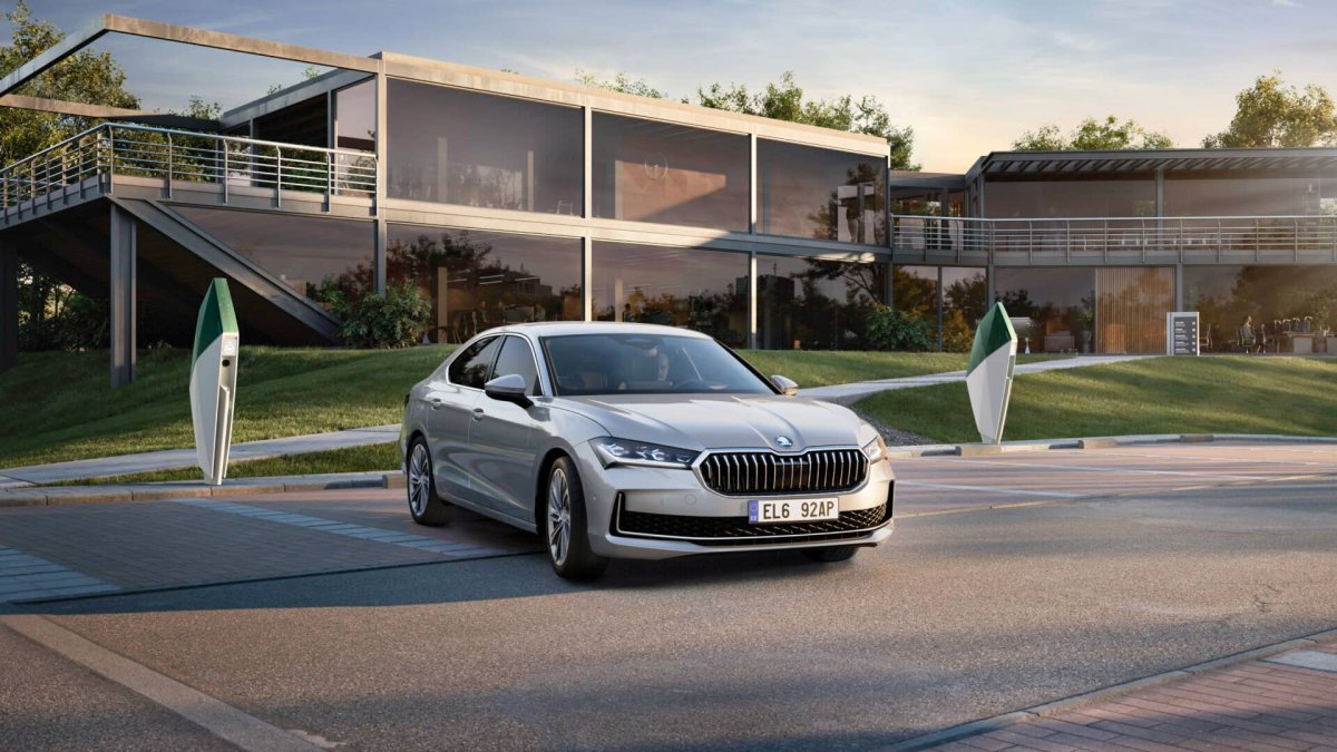 Skoda uzupełnia gamę Superba o nową wersję napędową. To najmocniejsze auto spalinowe tej marki