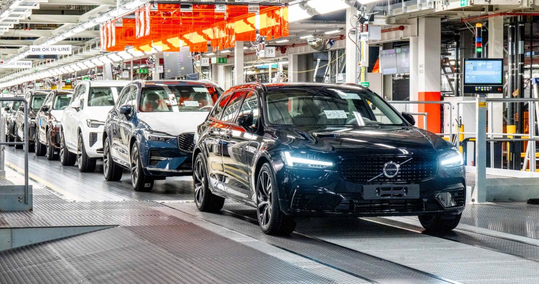 Volvo V90 na taśmie produkcyjnej