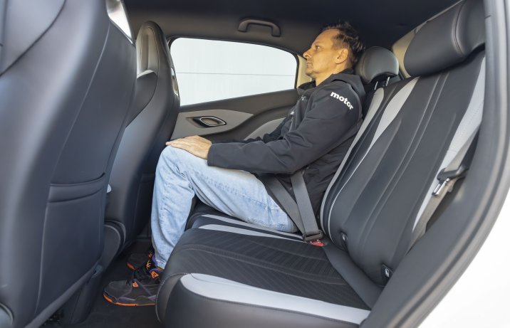BYD Dolphin Surf Comfort –kanapa z pasażerem