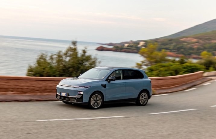 Leapmotor B10 Hybrid EV