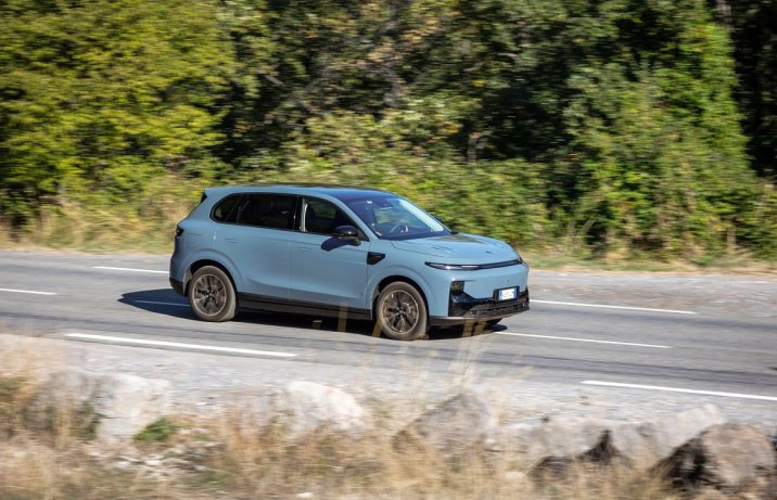 Leapmotor B10 Hybrid EV