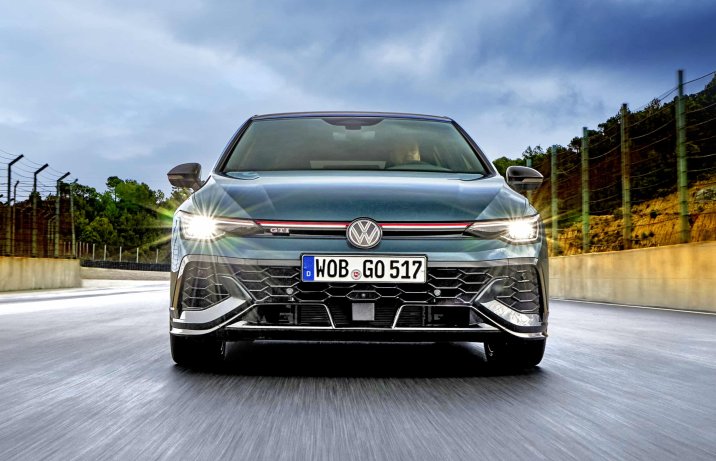 Volkswagen Golf GTI Edition 50 – przód