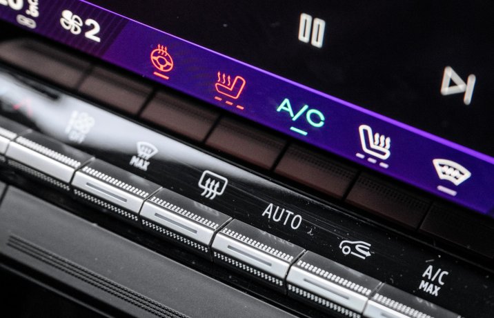 Renault Austral full hybrid E-Tech 200 esprit Alpine – panel ogrzewania