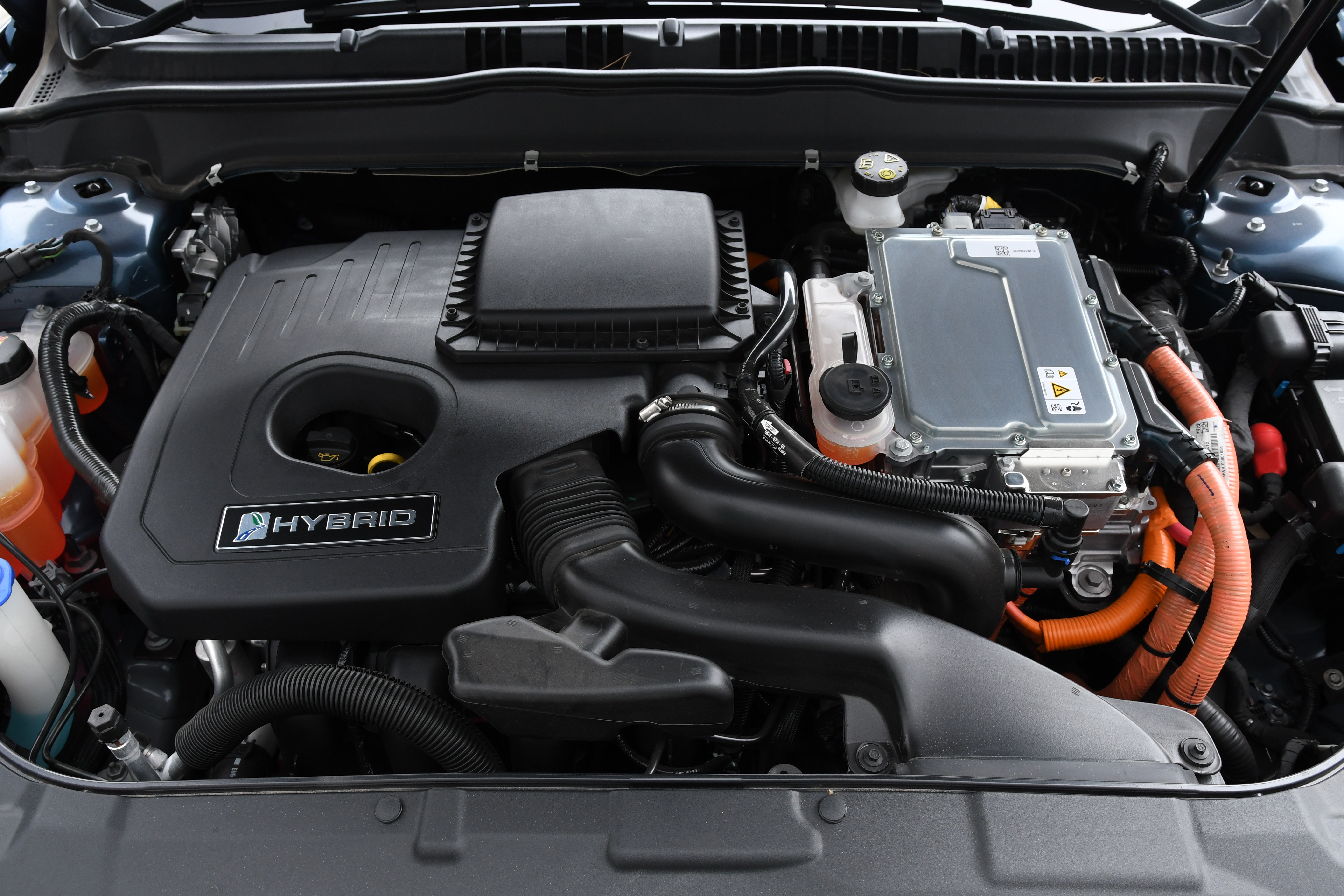 Silnik 2.0 Hybrid Forda Mondeo