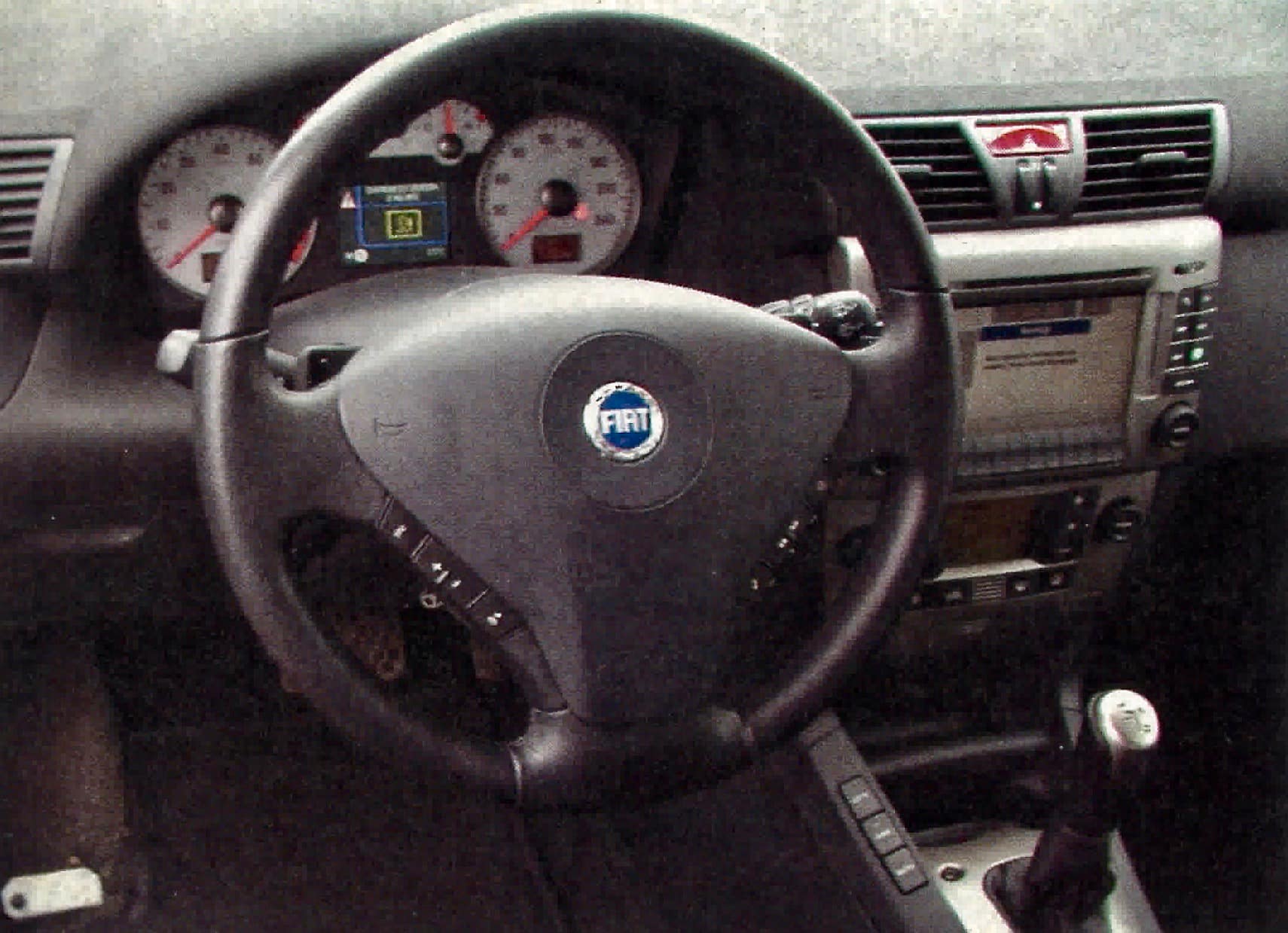 fiat-stilo-abarth-deska-rozdzielcza