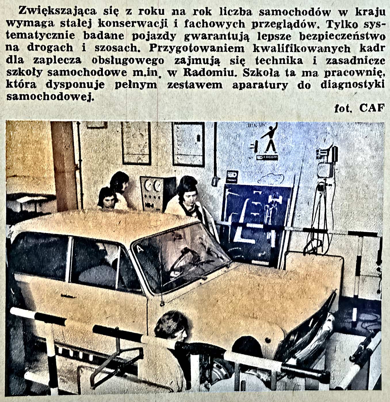 motor-numer-11-z-1976-roku-kadry-dla-zaplecza-obslugowego