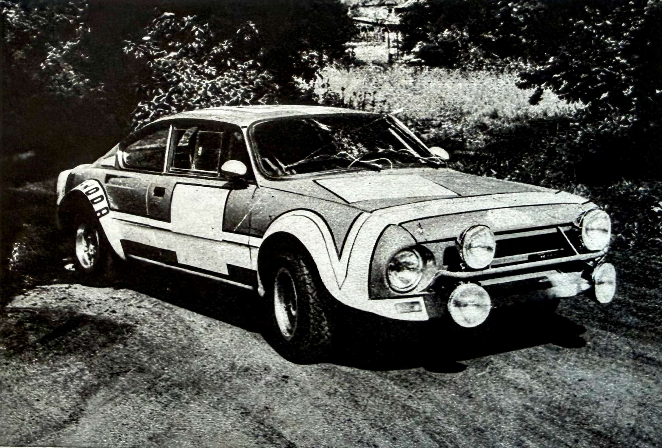 motor-numer-12-z-1976-roku-skoda-200-rs-200-przod-bok