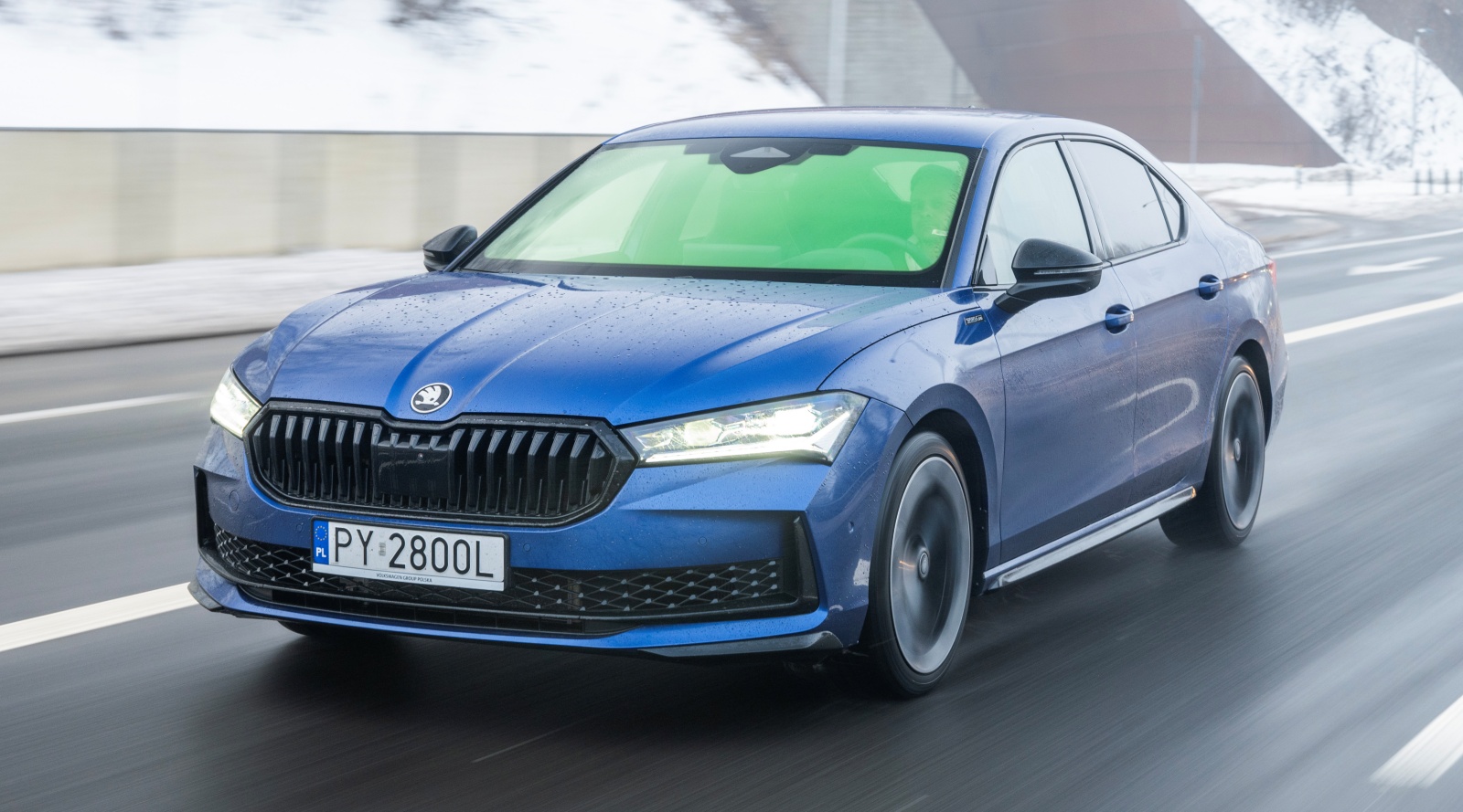 skoda-superb-przod-1