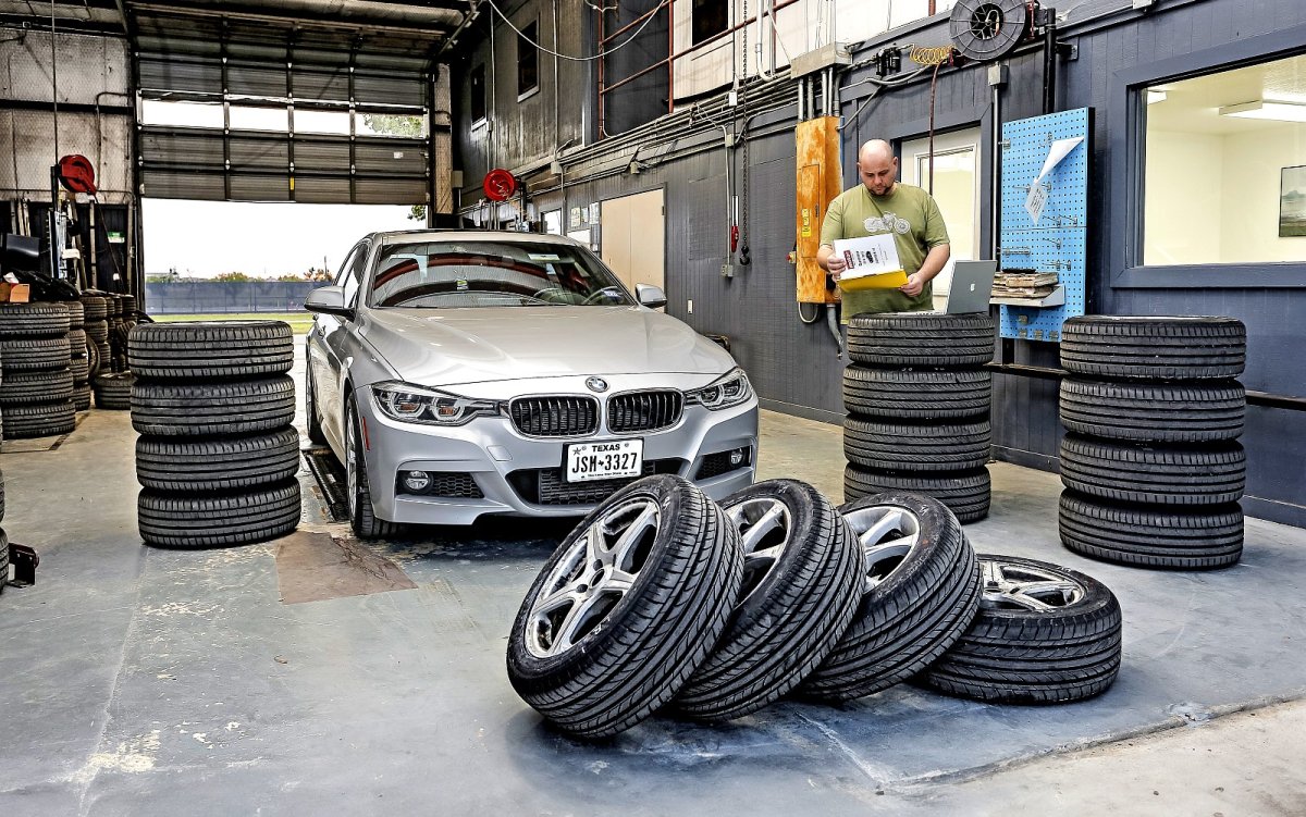 Test opon letnich 2026 w rozmiarze 225/45 R17 – 9 modeli dla wymagających