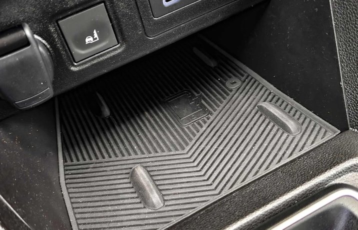 Dacia Sandero Stepway III Eco-G 120 auto Extreme – deska rozdzielcza, ładowarka indukcyjna