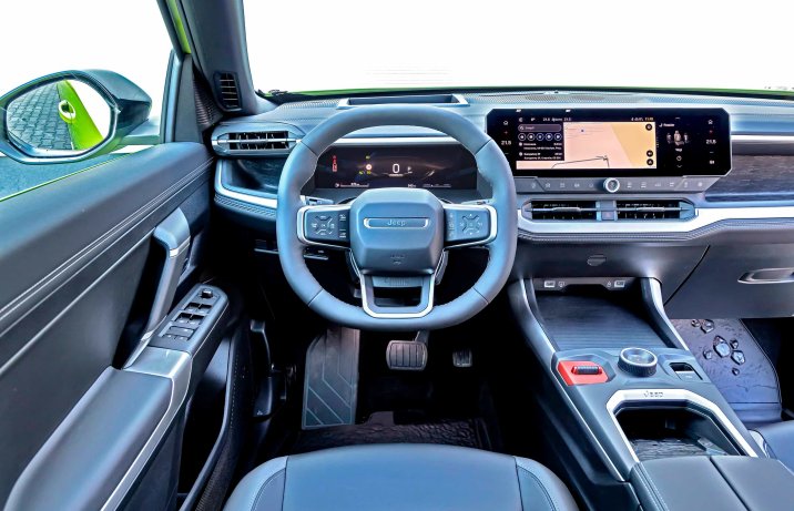 Jeep Compass III – deska rozdzielcza