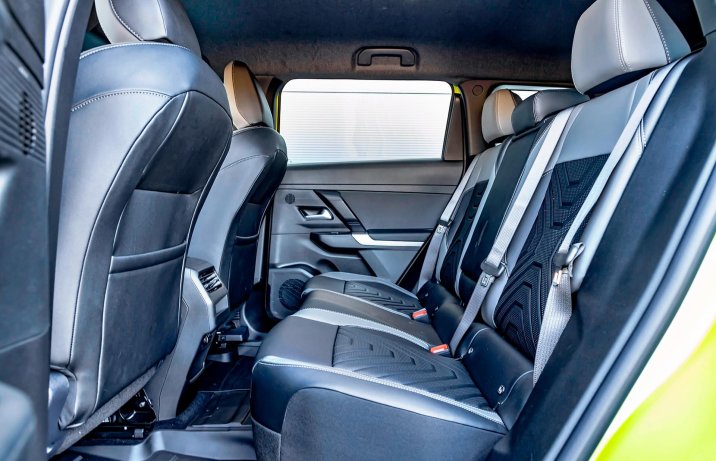 Jeep Compass III – kanapa