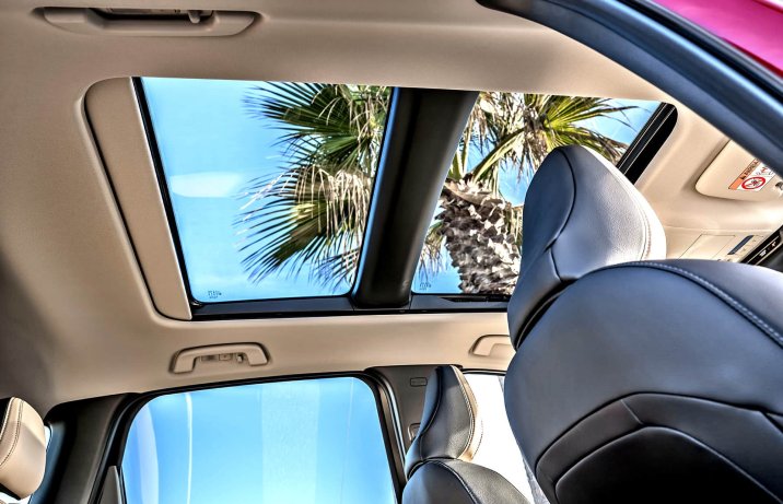 Mazda CX-5 III 2026 – dach panoramiczny