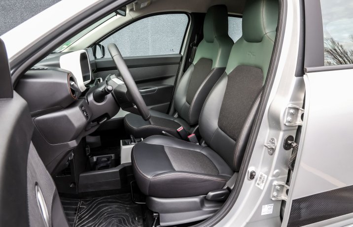 Dacia Spring - fotele