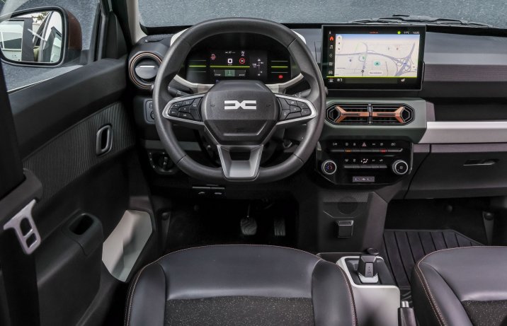 Dacia Spring - kokpit