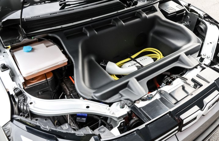 Dacia Spring - frunk