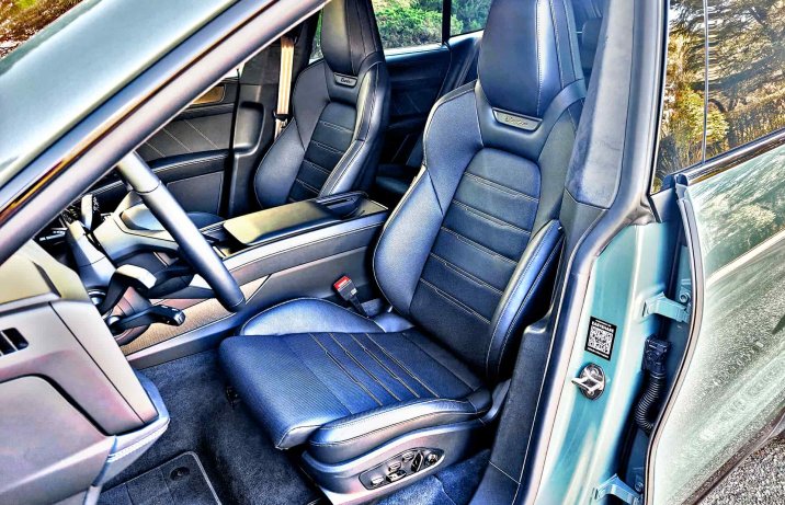 Porsche Cayenne Electric – fotele