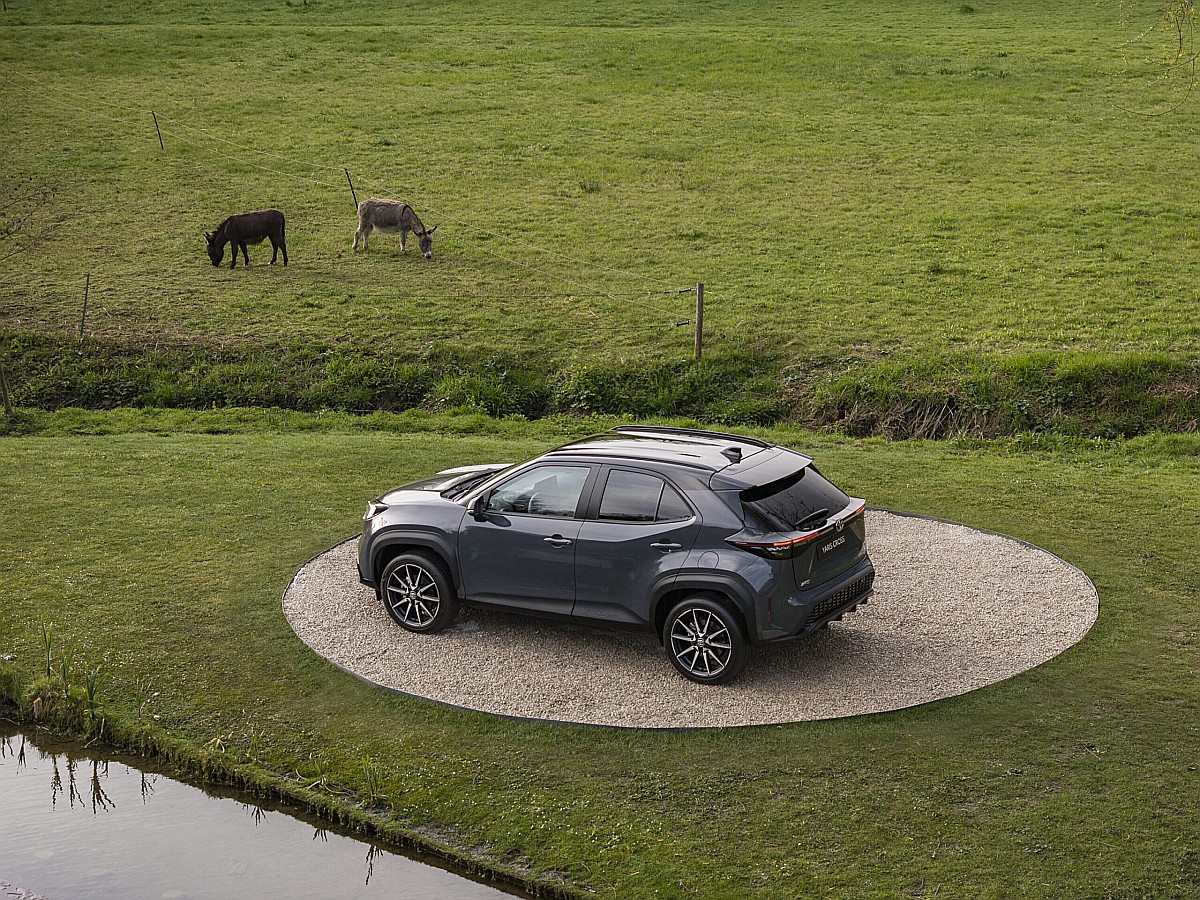 2027 Toyota Yaris Cross (18)