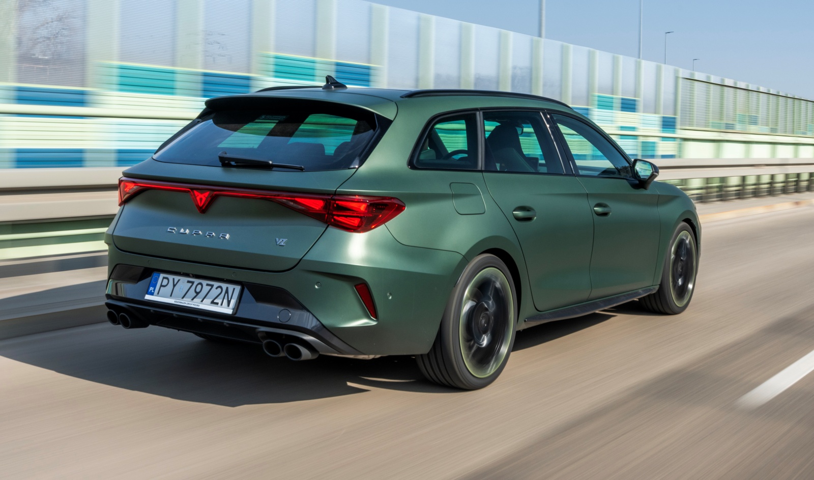 cupra-leon-sportstourer-vz-tyl