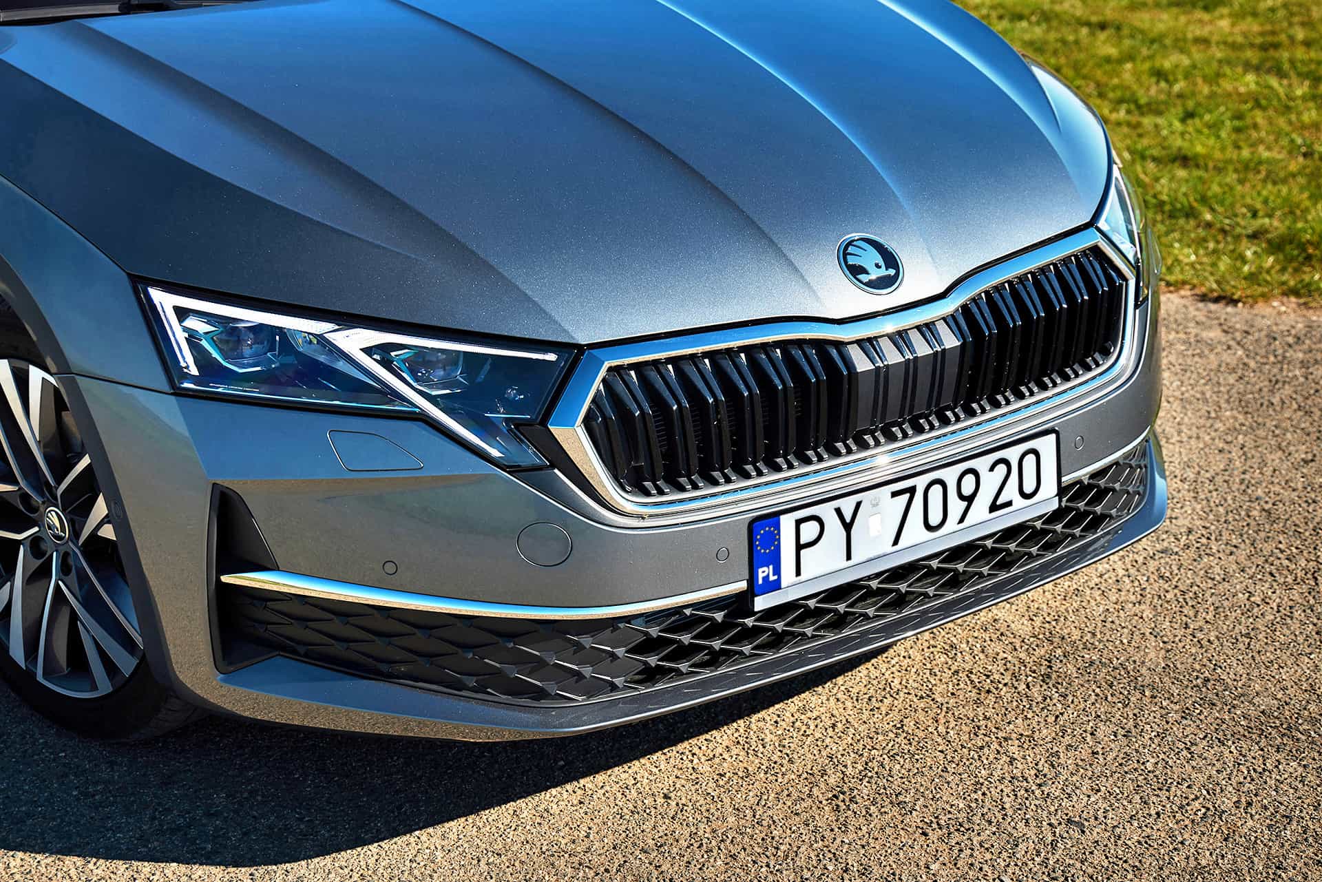 skoda octavia – przód reflektor