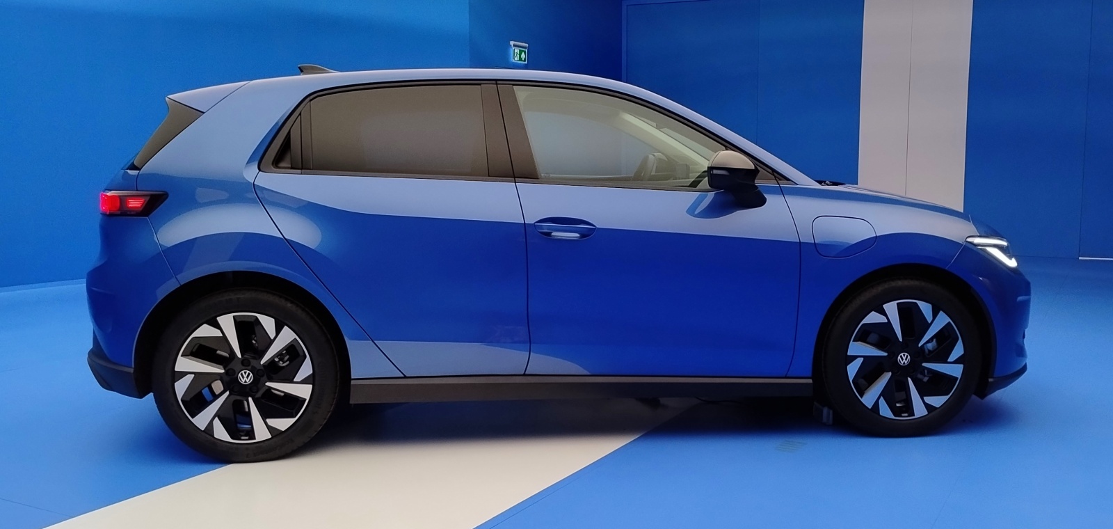 volkswagen-id-polo-bok