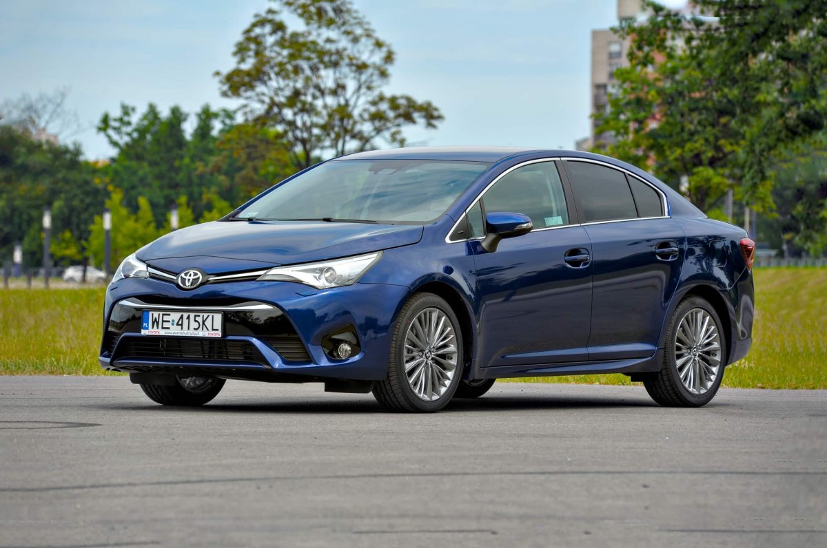 Który silnik wybrać do Toyoty Avensis III (2008-2018)