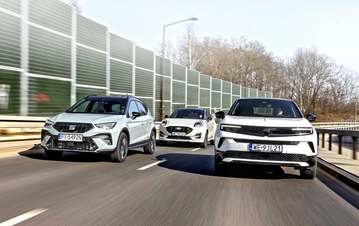 Ford Puma, Opel Mokka, Seat Arona – crossovery ze sporym stażem. Czy wiek ma znaczenie? | PORÓWNANIE