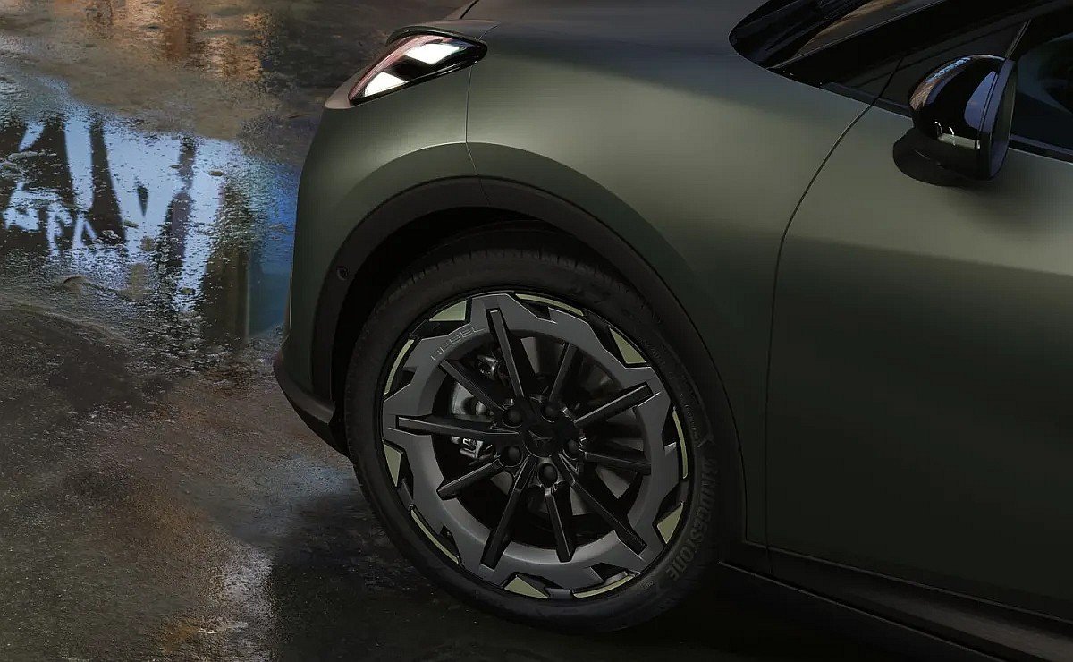 Taka jest nowa Cupra segmentu B. Raval ma choćby 226 KM i bagażnik większy niż VW Golf