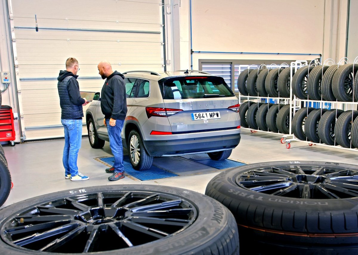 Test opon letnich do SUV-ów na sezon 2026 – 8 modeli z różnych półek cenowych