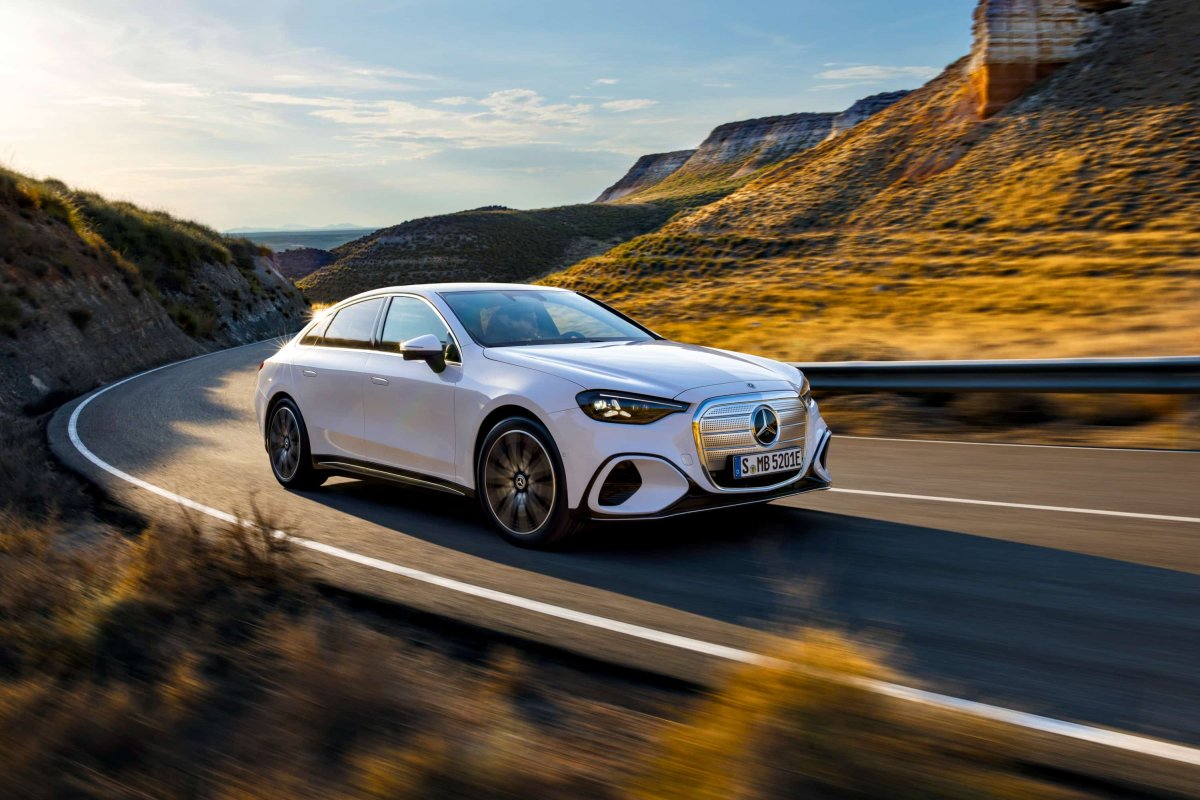 Nowa klasa C to odpowiedź Mercedesa na BMW i3. Ma 489 KM i zapewnia do 762 km zasięgu