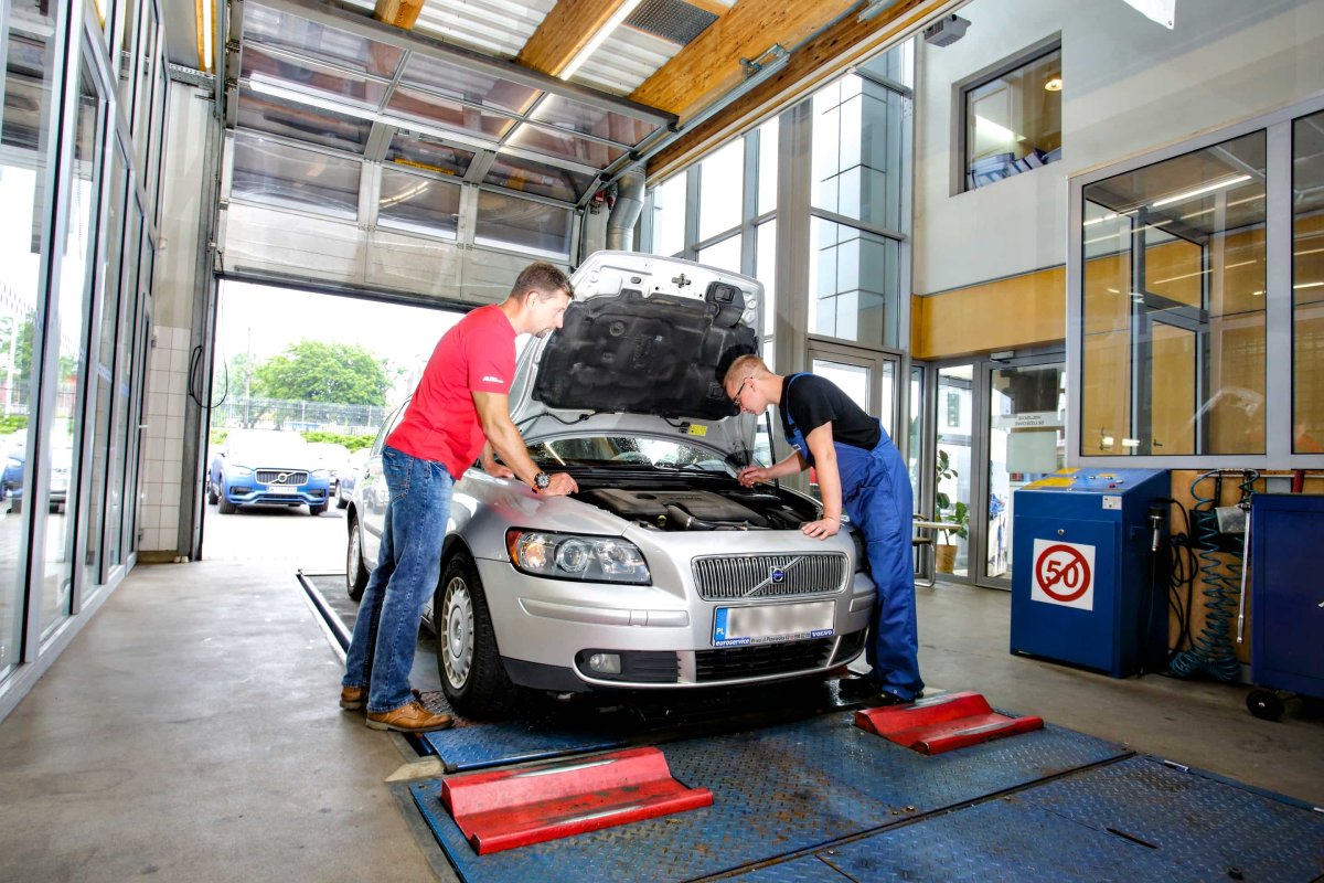 22 czerwone flagi przy zakupie używanego auta. Tych sygnałów nie ignoruj