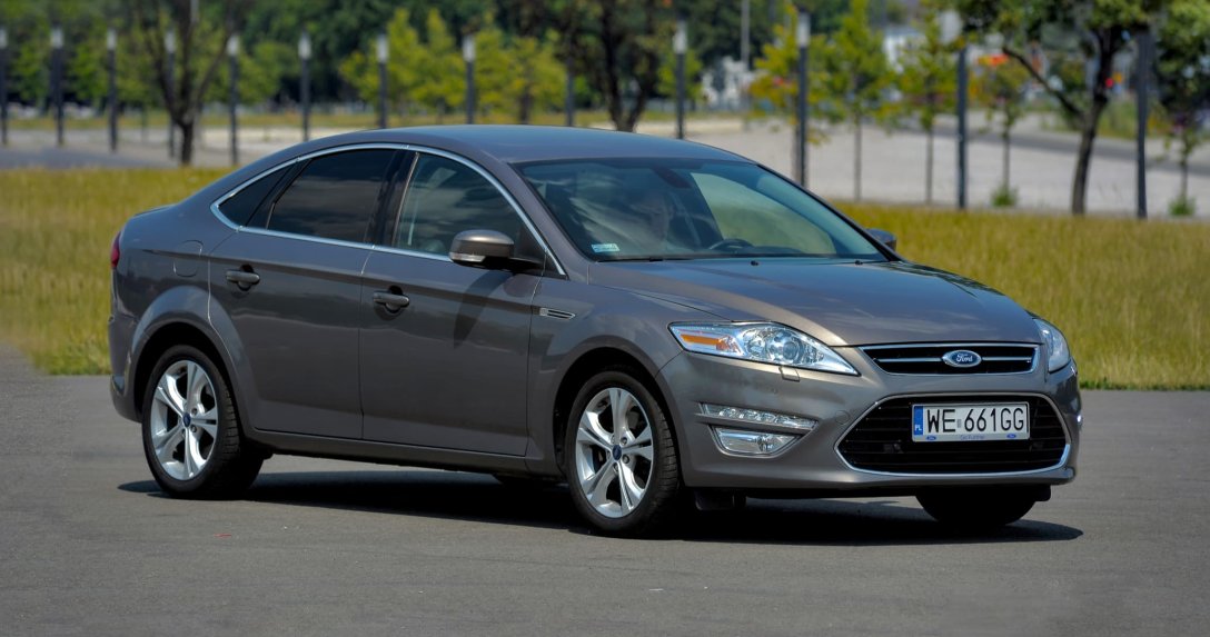 Ford Mondeo Mk4 – bok