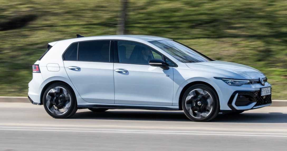 Volkswagen Golf – bok