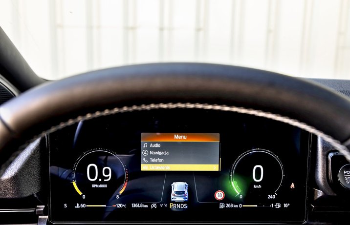 Ford Puma 1.0 EcoBoost Hybrid 155 ST-Line X (2026) – test, porównanie - zestaw wskaźników