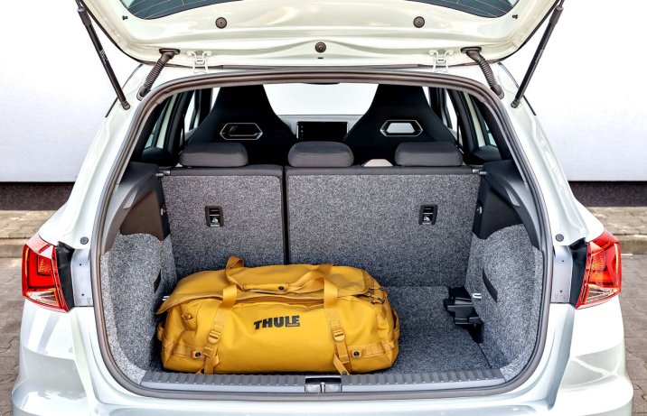 Seat Arona 1.5 TSI DSG FR (2026) – test, porównanie - bagażnik