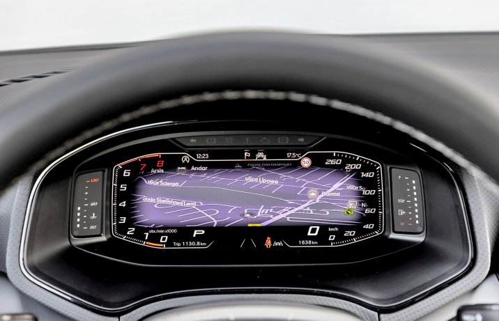 Seat Arona 1.5 TSI DSG FR (2026) – test, porównanie - cyfrowy zestaw wskaźników