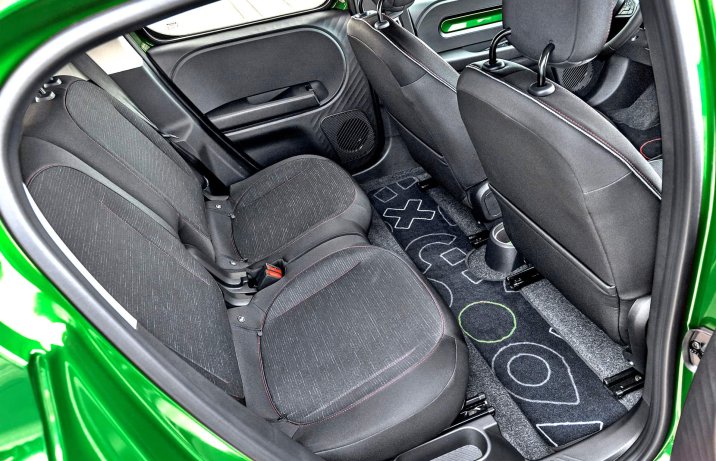 Renault Twingo E-Tech – fotele tył