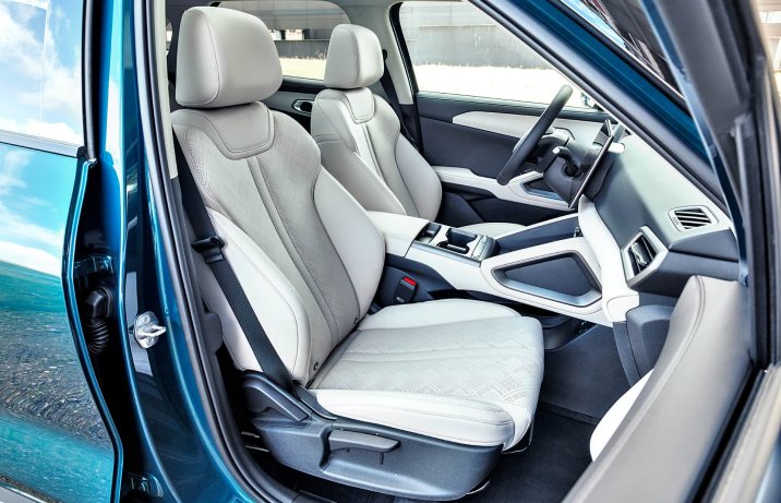BYD Atto 2 DM-i – wnętrze, fotele